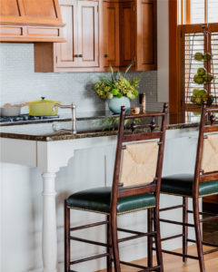 modern rustic kitchen, ratan back counter stools, ratan back counter height seats, transitional kitchen, lakehouse kitchen